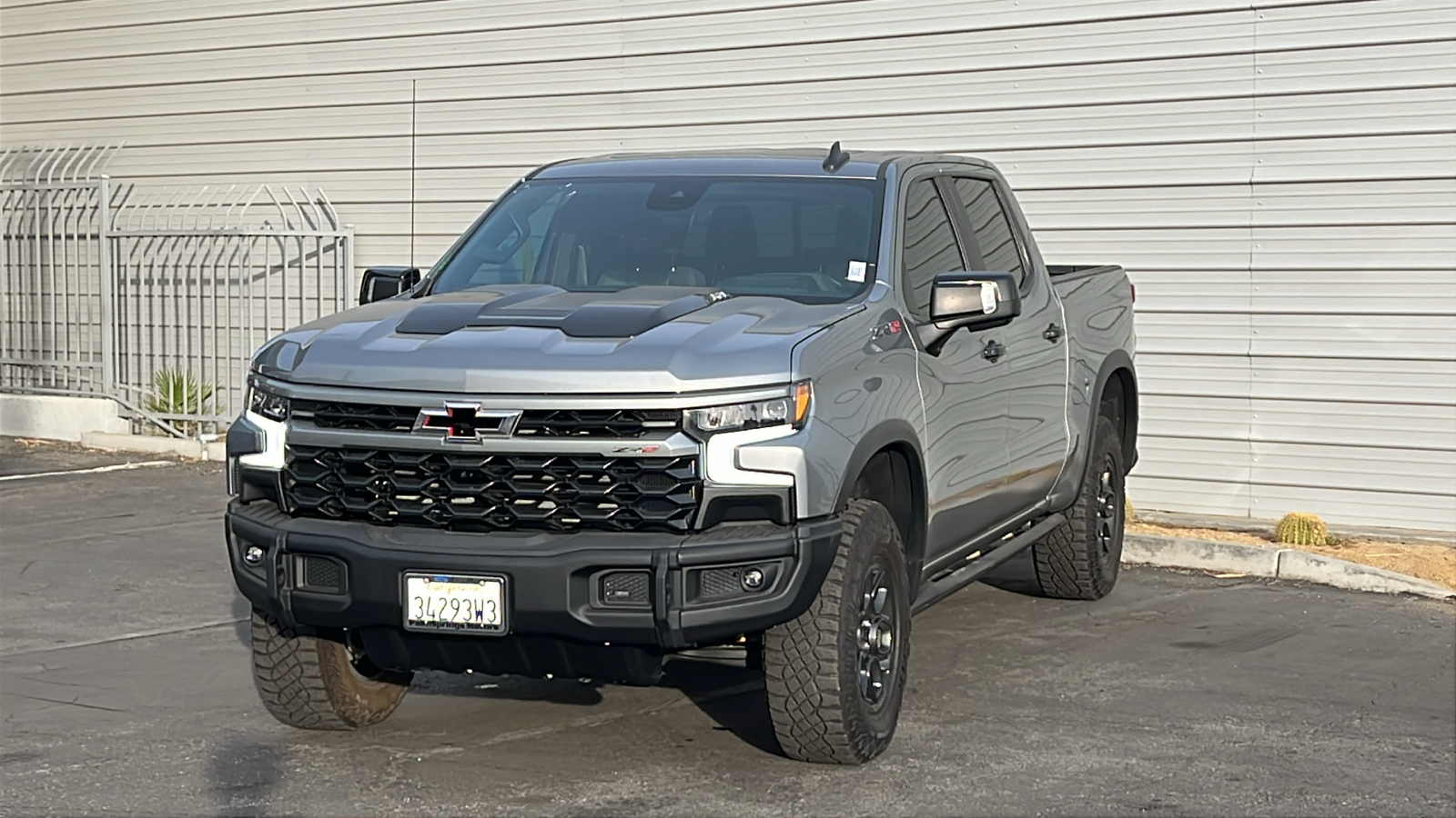 2023 Chevrolet Silverado 1500 ZR2 3