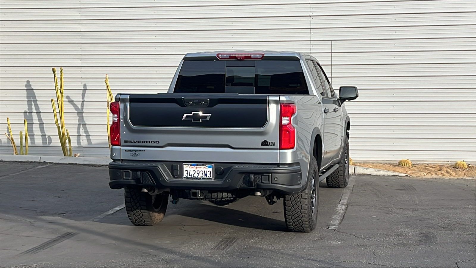 2023 Chevrolet Silverado 1500 ZR2 8