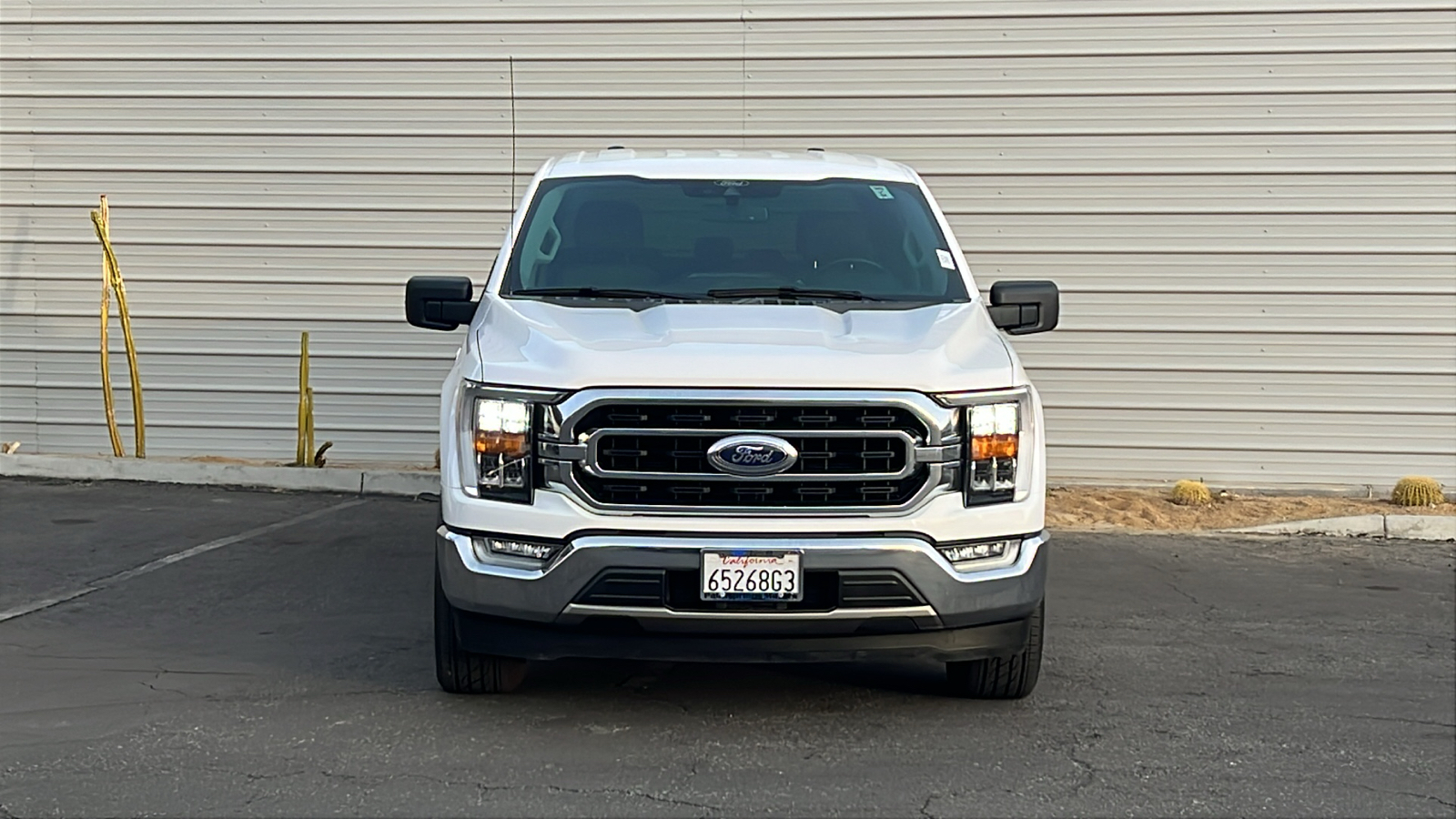 2021 Ford F-150 XLT 2