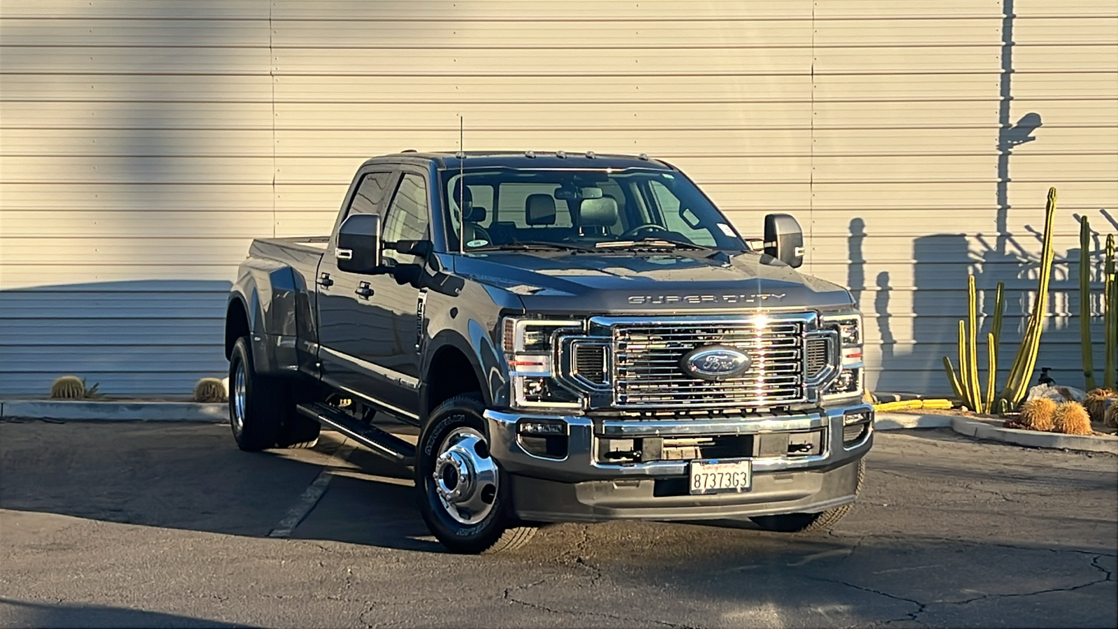 2021 Ford F-350SD Lariat 1