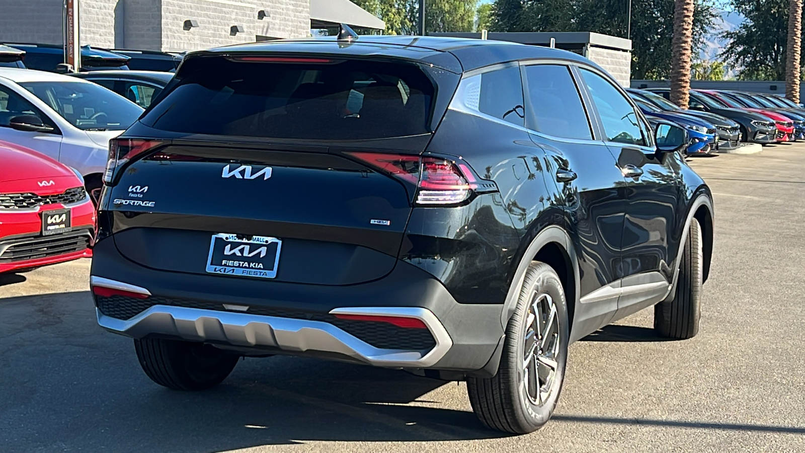 2024 Kia Sportage Hybrid LX 8