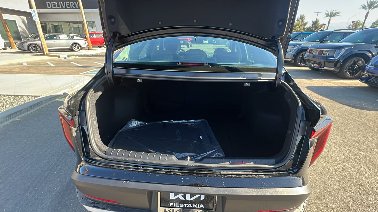 2025 Kia K4 EX 26