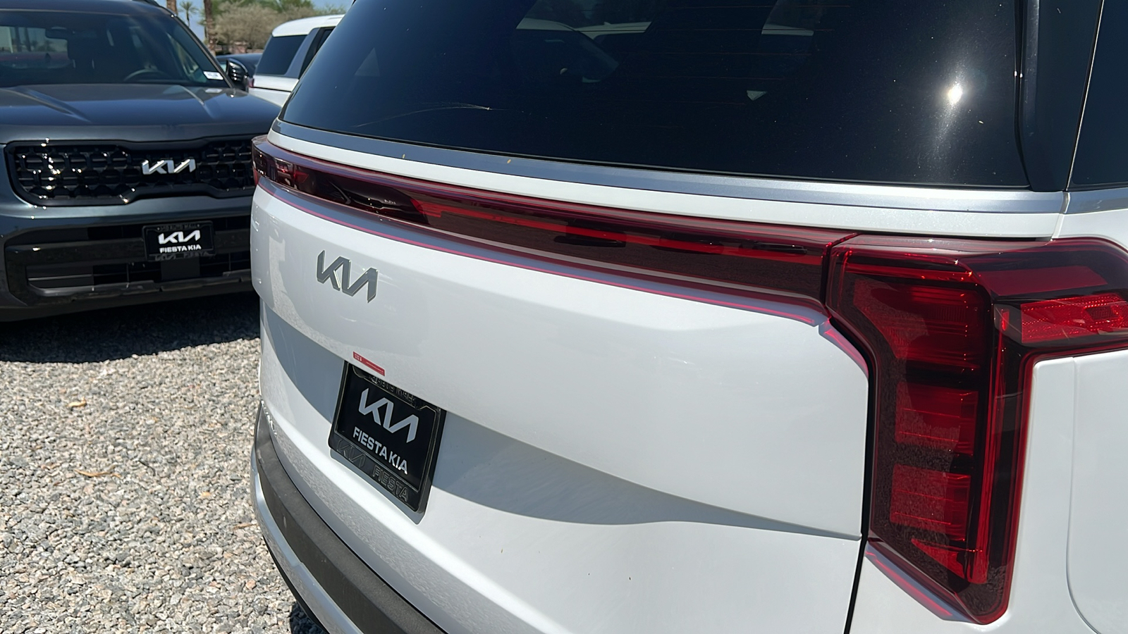 2025 Kia Carnival LXS 10