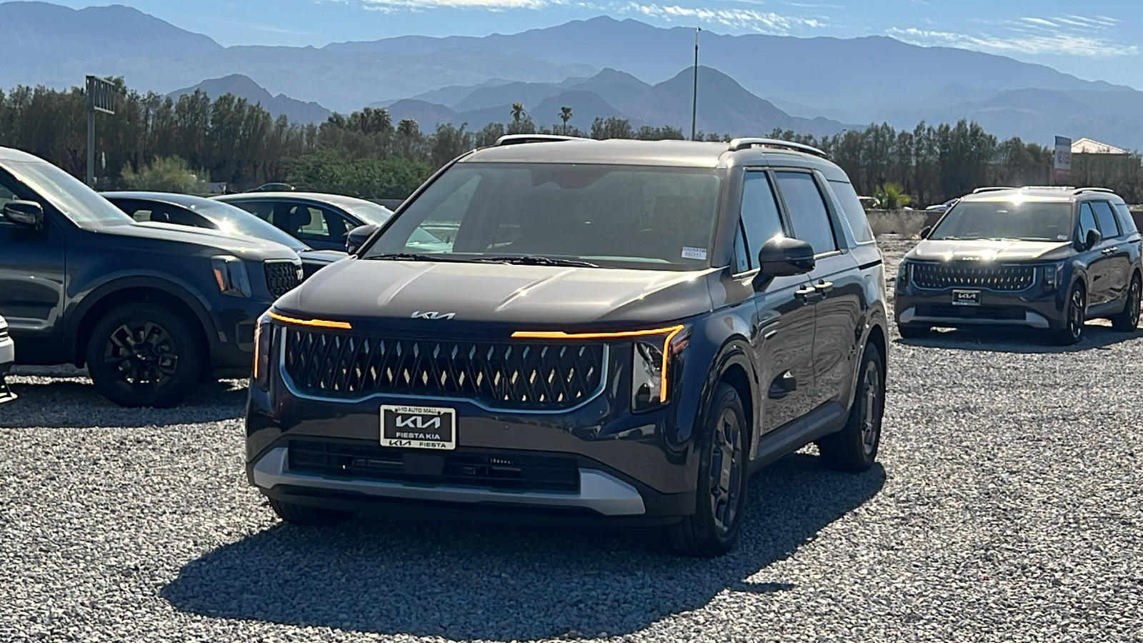 2025 Kia Carnival Hybrid EX 3