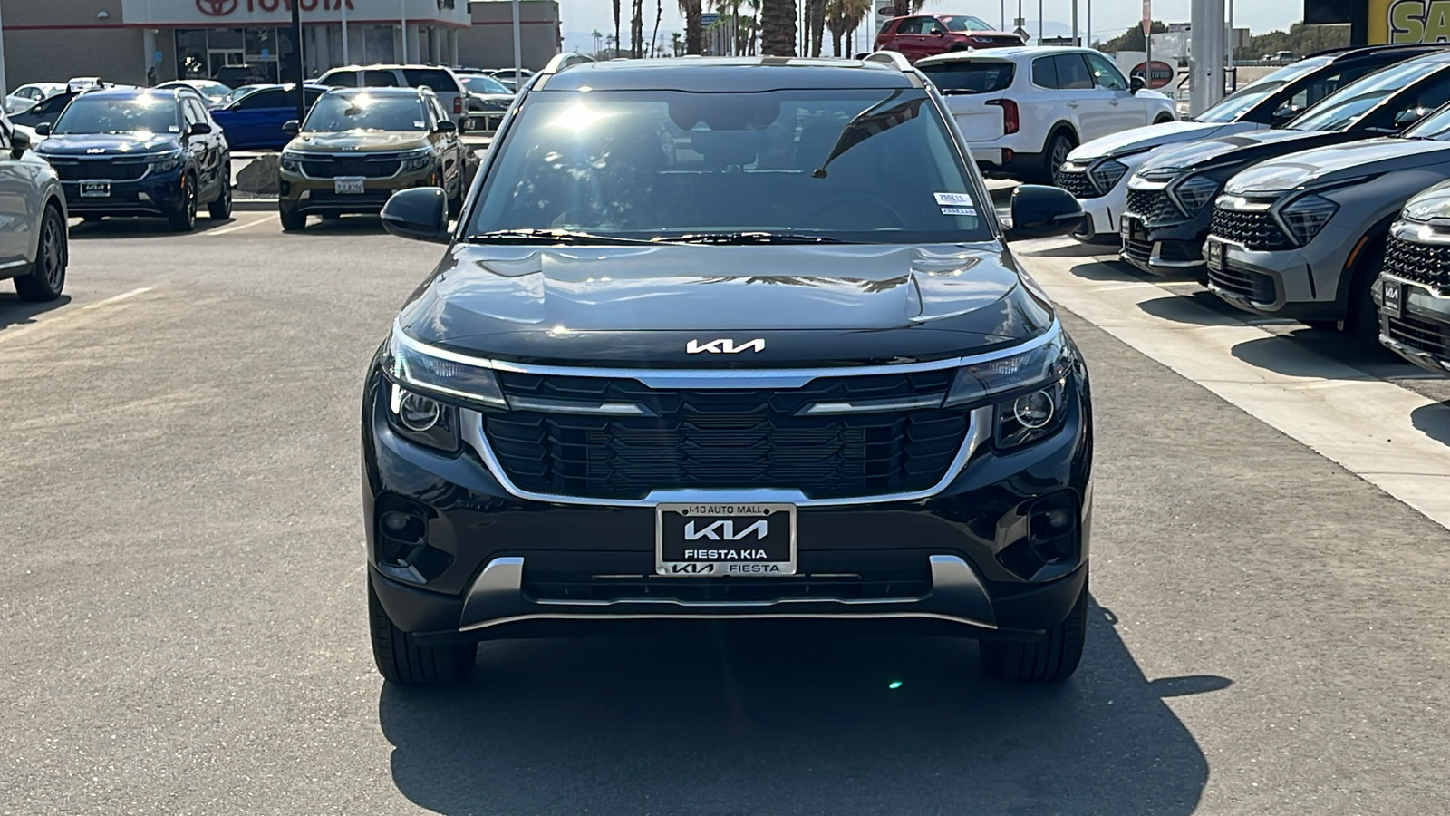 2025 Kia Seltos EX 2