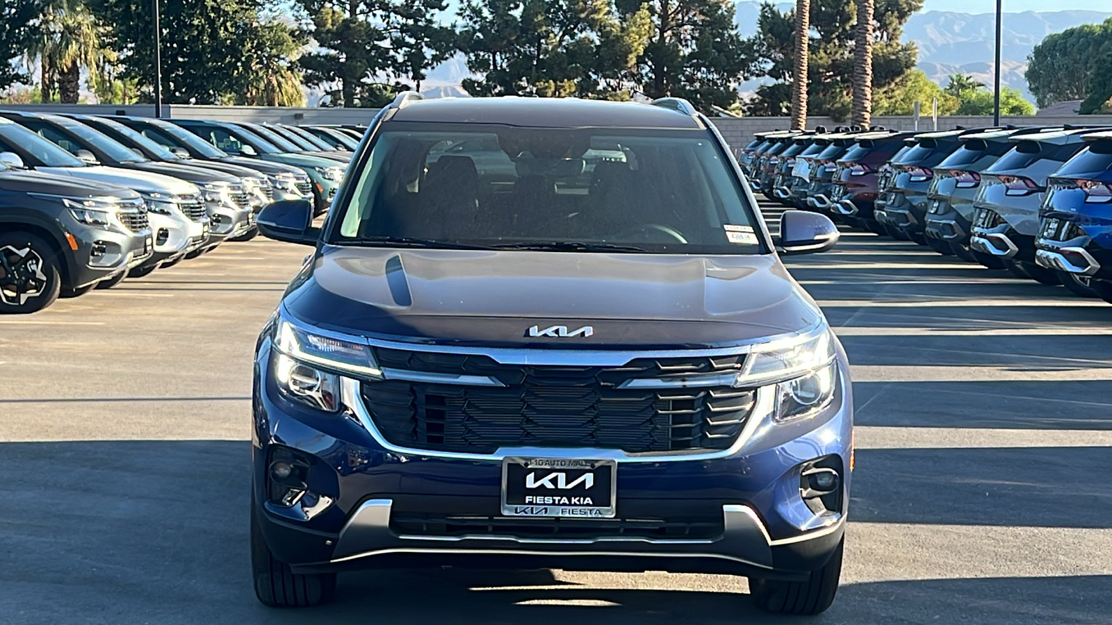 2025 Kia Seltos EX 2