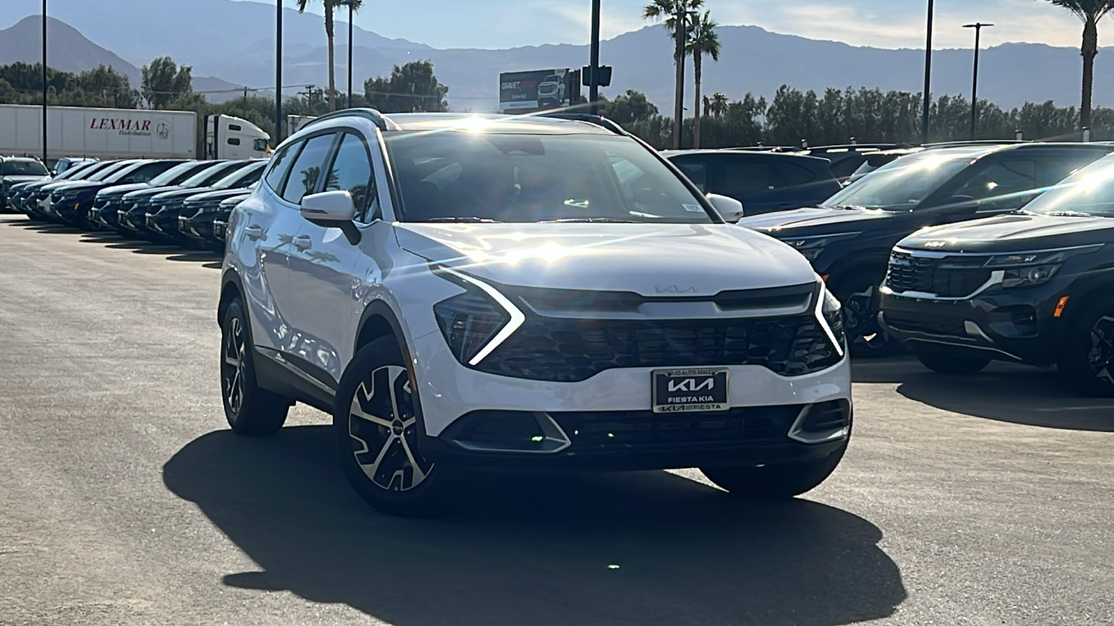 2025 Kia Sportage EX 1