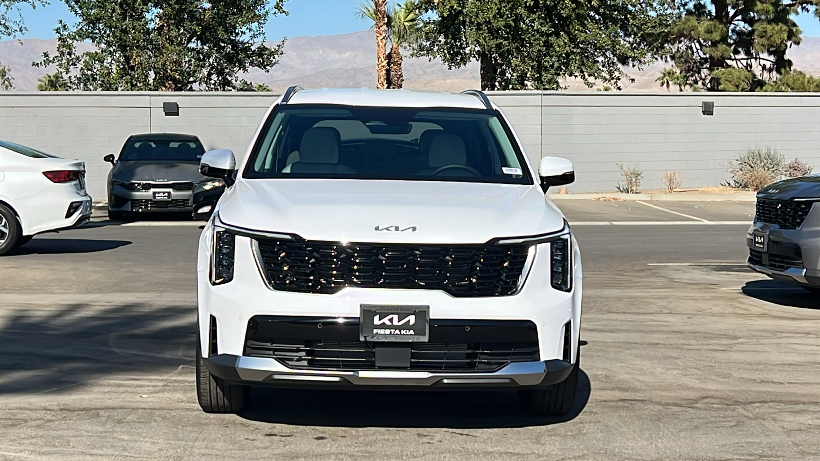 2025 Kia Sorento S 2