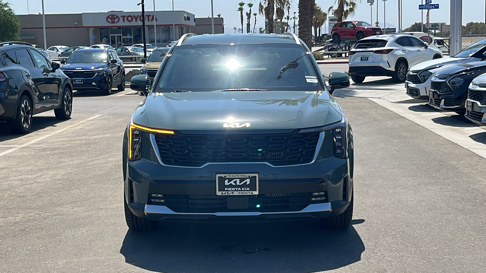 2025 Kia Sorento Plug-In Hybrid EX 2