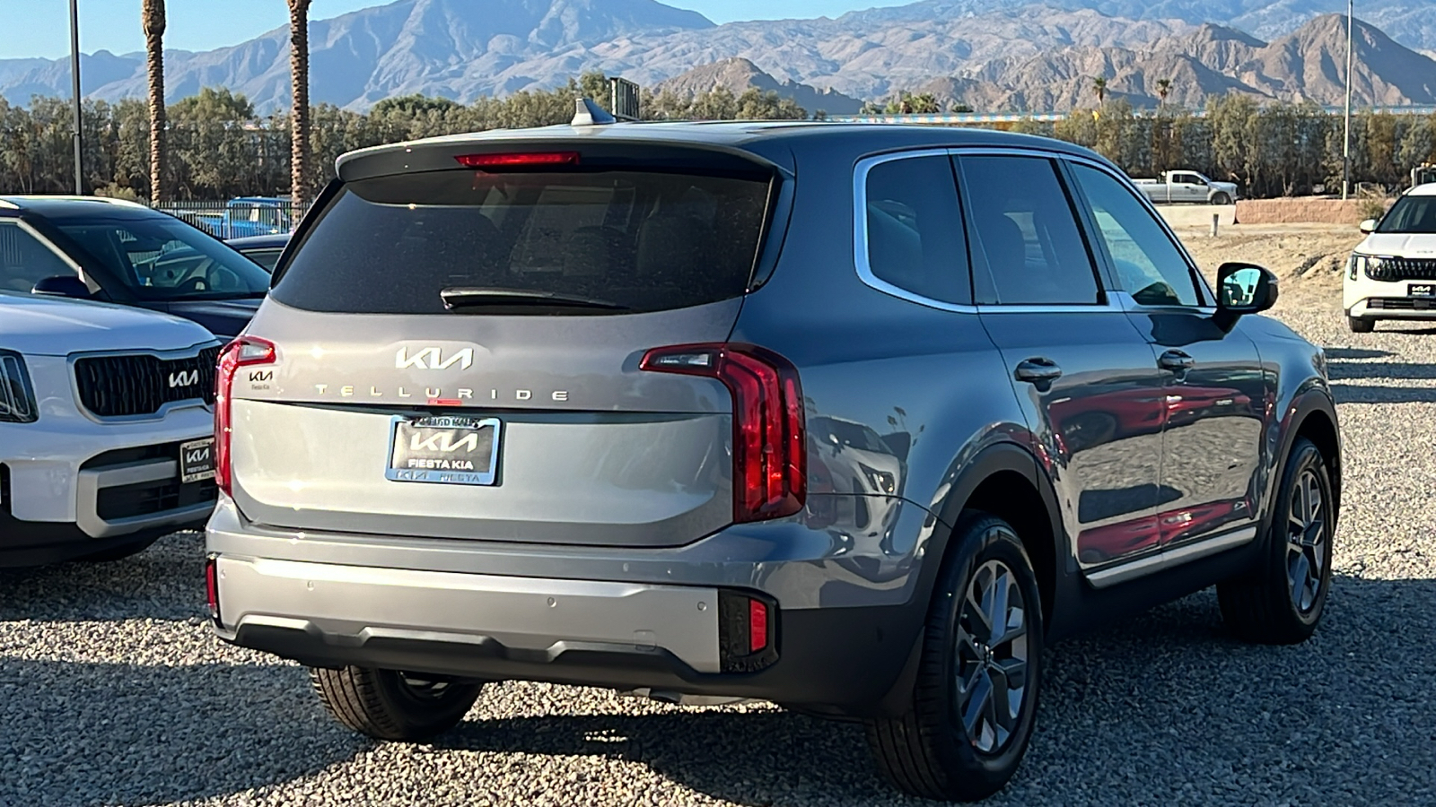 2025 Kia Telluride LX 8