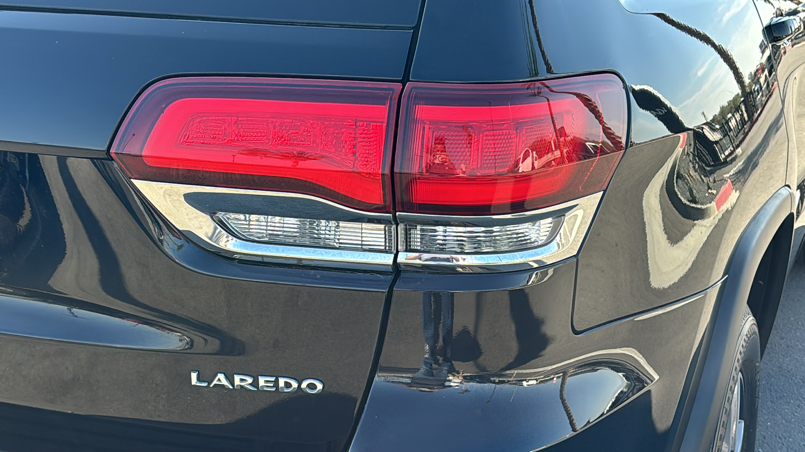 2020 Jeep Grand Cherokee Laredo E 9