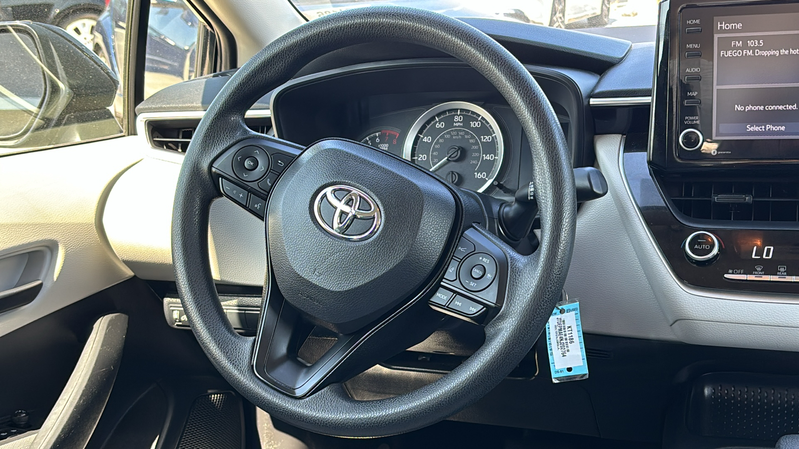 2022 Toyota Corolla LE 15