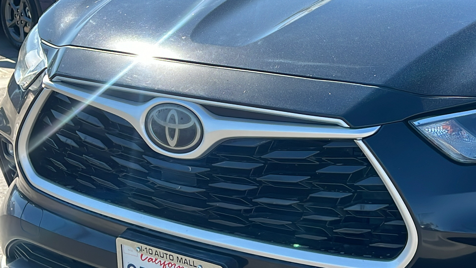 2020 Toyota Highlander LE 8