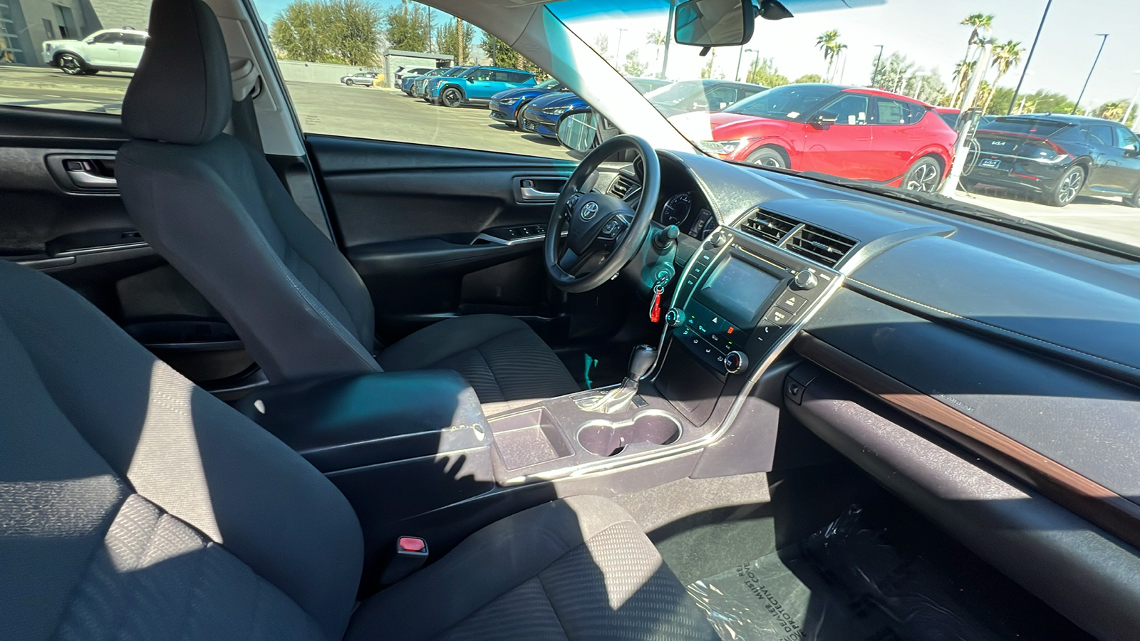 2017 Toyota Camry LE 16