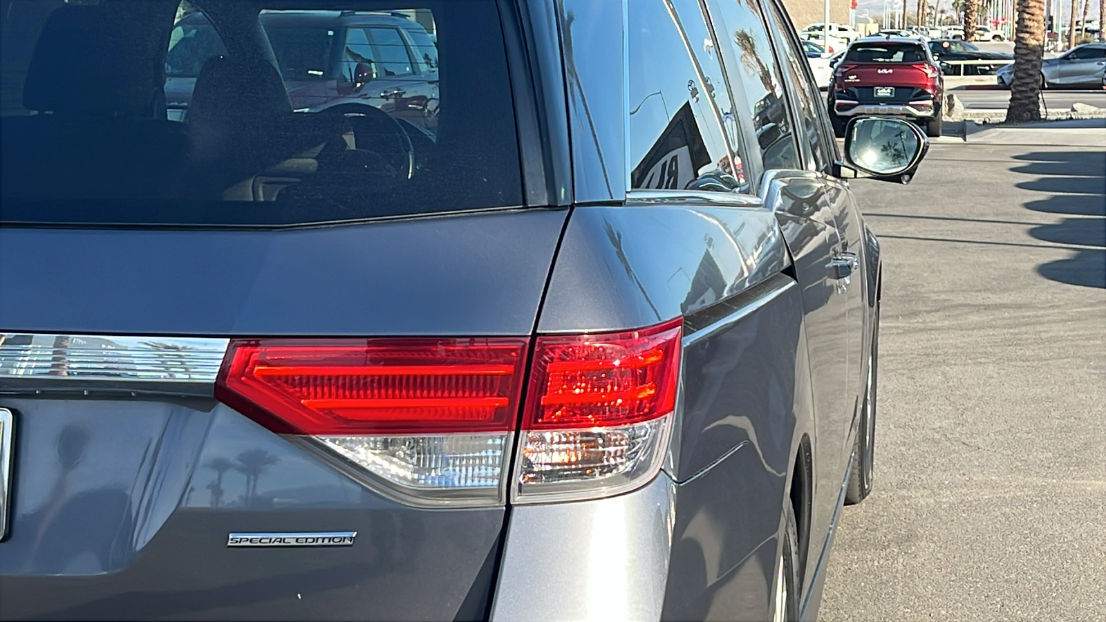 2016 Honda Odyssey SE 9