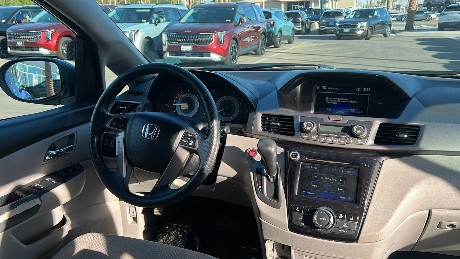 2016 Honda Odyssey SE 15