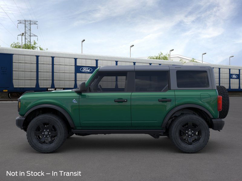 2024 Ford Bronco Black Diamond 3