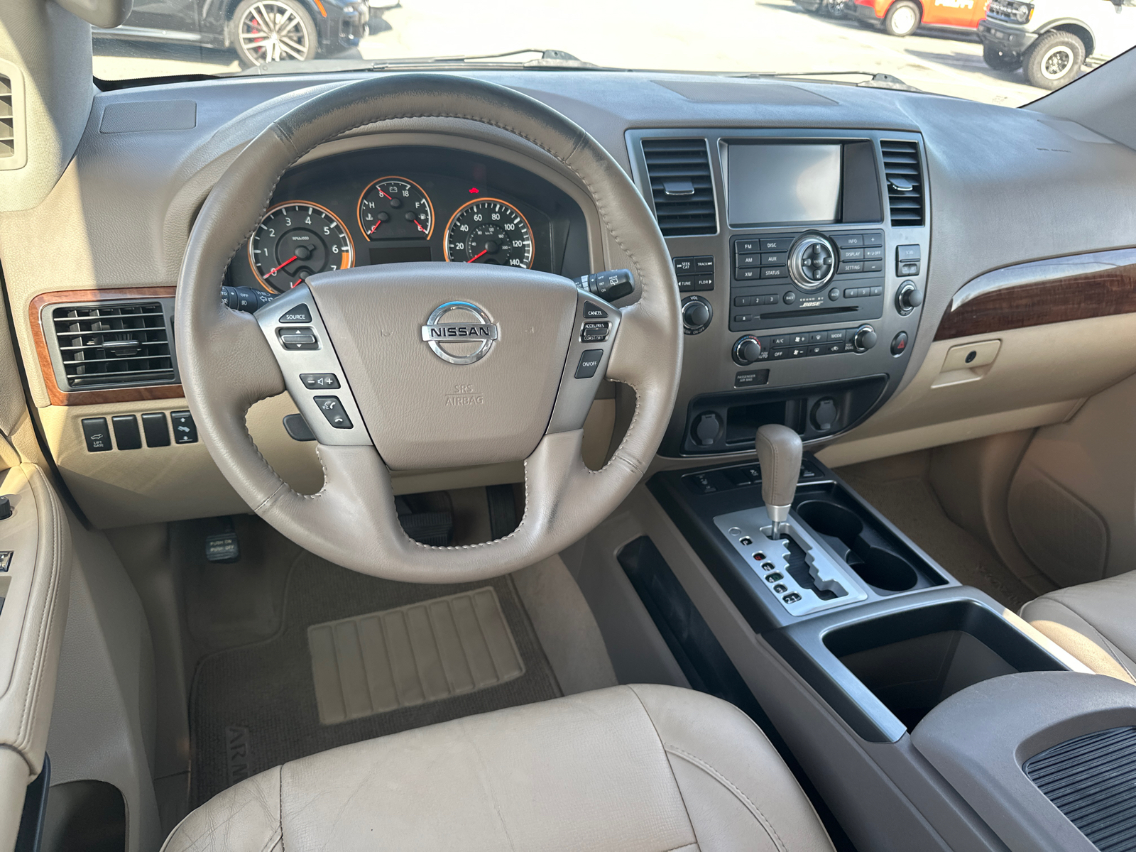 2014 Nissan Armada SL 22