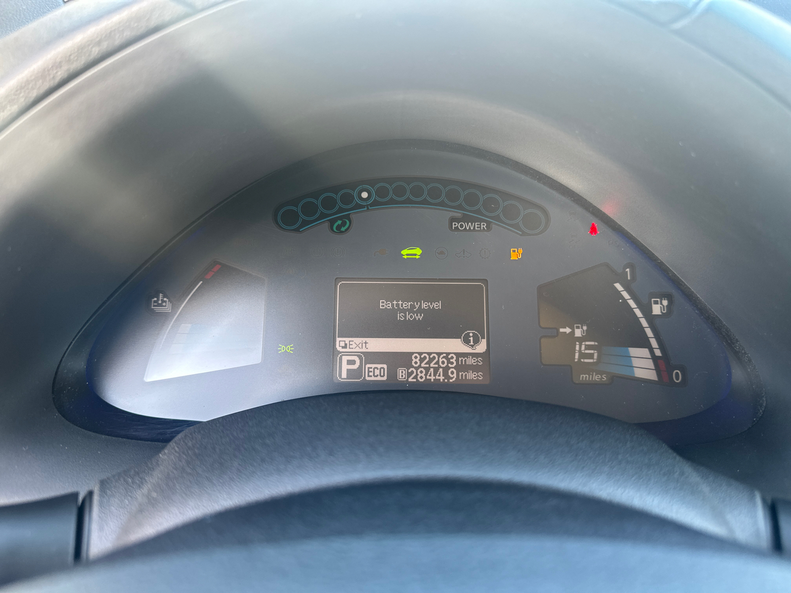 2015 Nissan Leaf SV 26