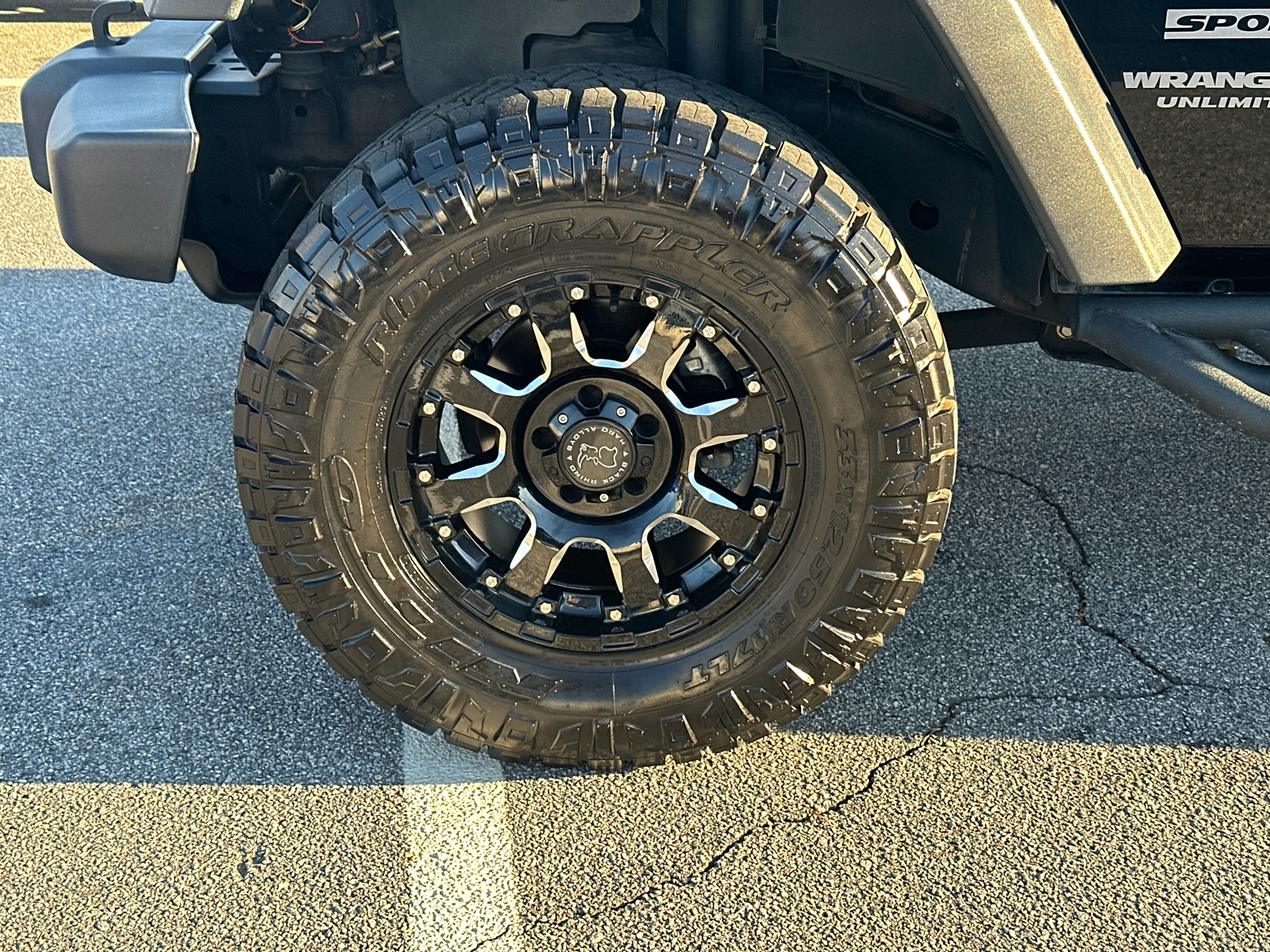 2016 Jeep Wrangler Unlimited Sport 11