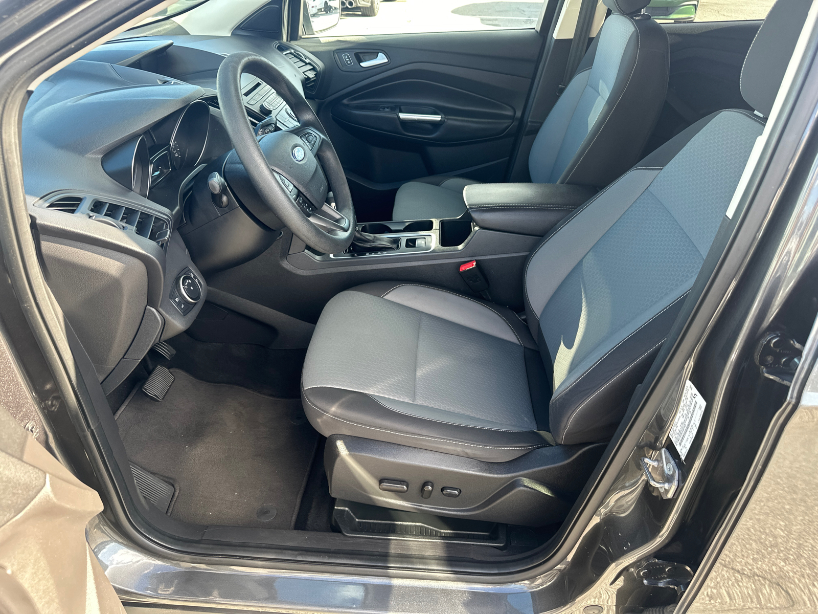 2018 Ford Escape SE 9