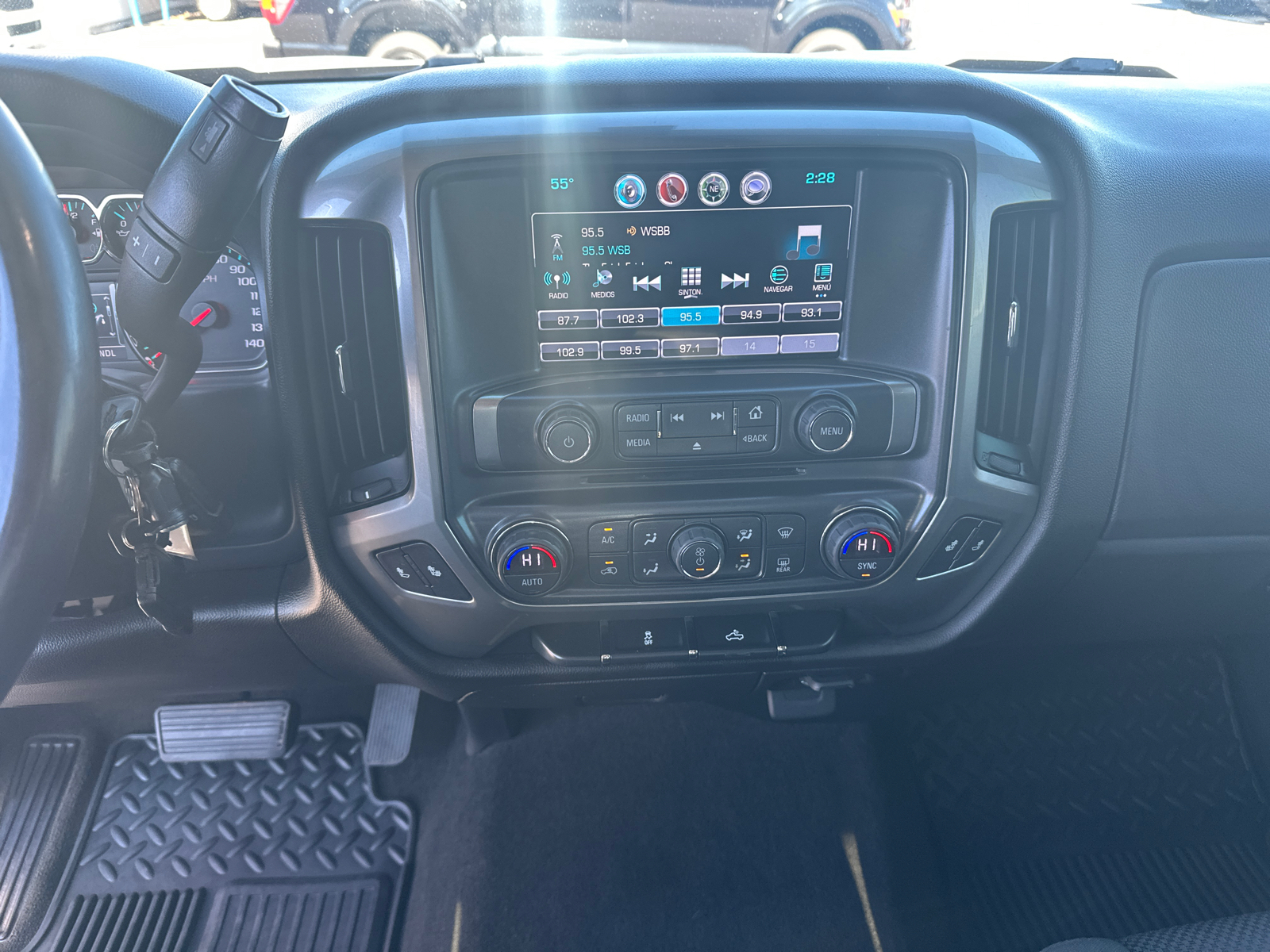 2018 Chevrolet Silverado 1500 LT 27