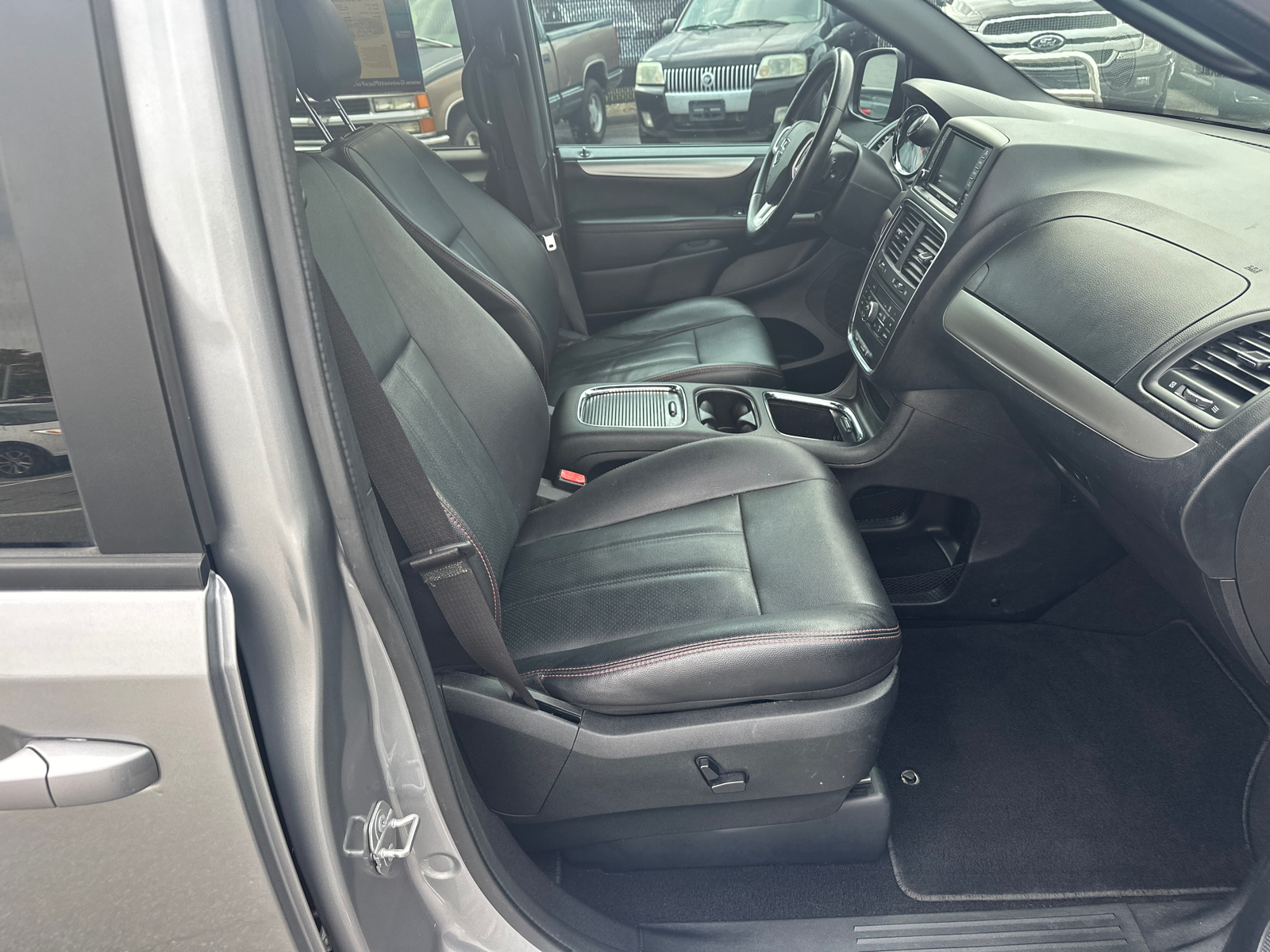 2019 Dodge Grand Caravan GT 13