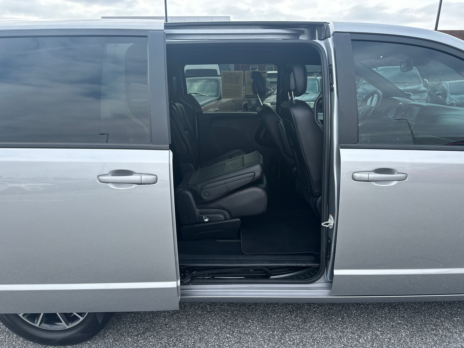 2019 Dodge Grand Caravan GT 15