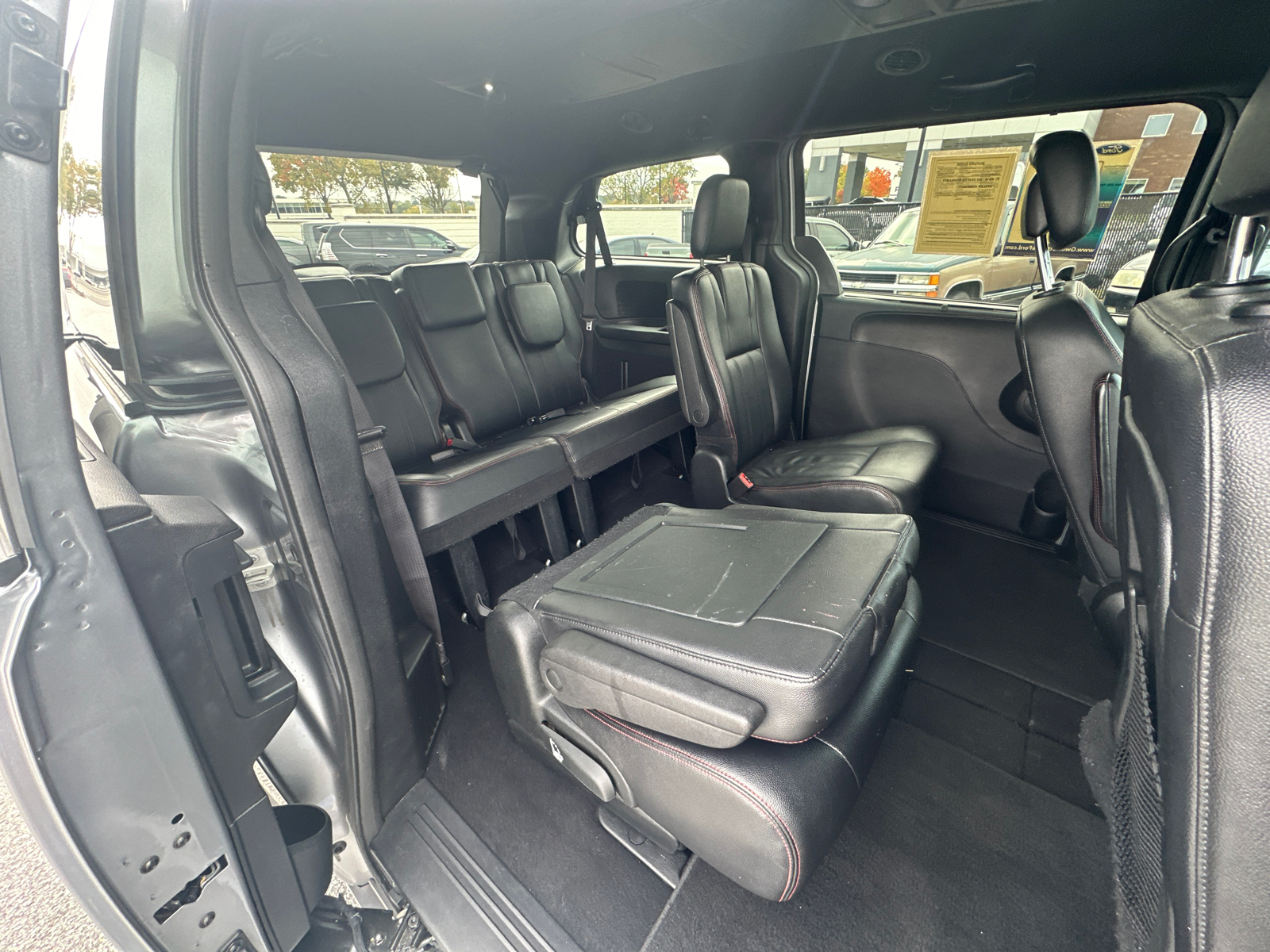 2019 Dodge Grand Caravan GT 16