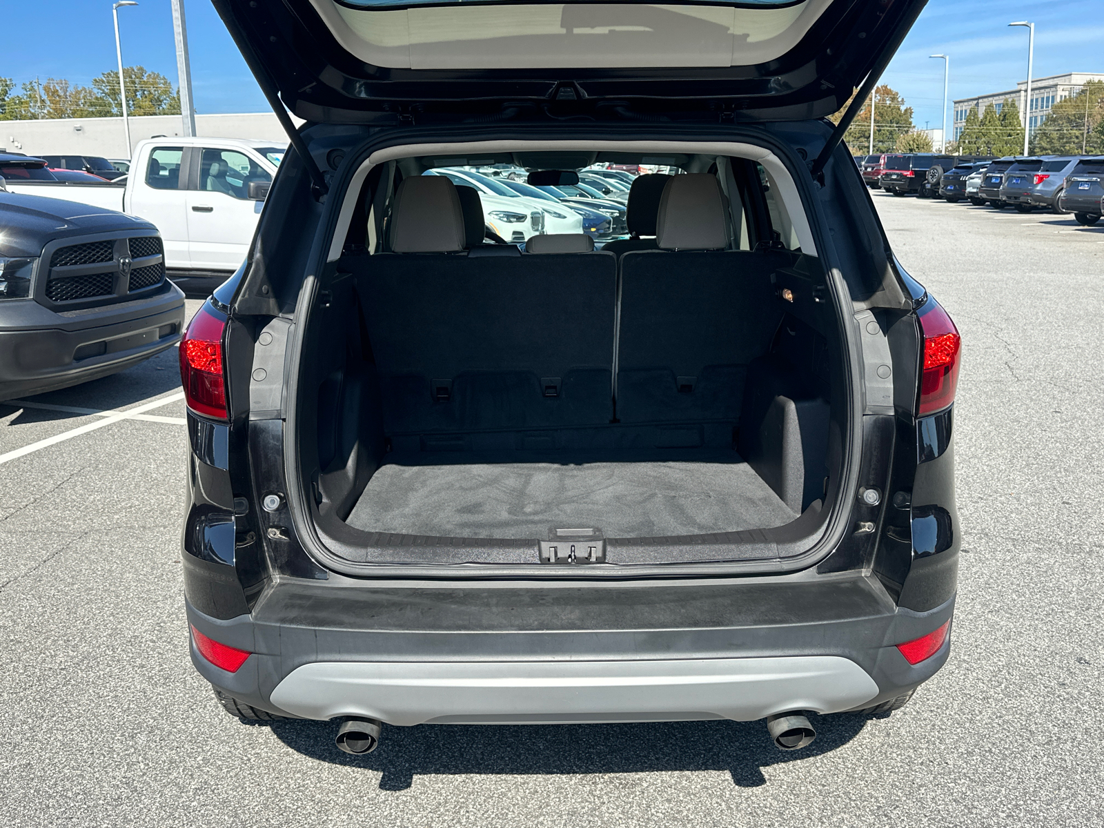 2019 Ford Escape SE 18