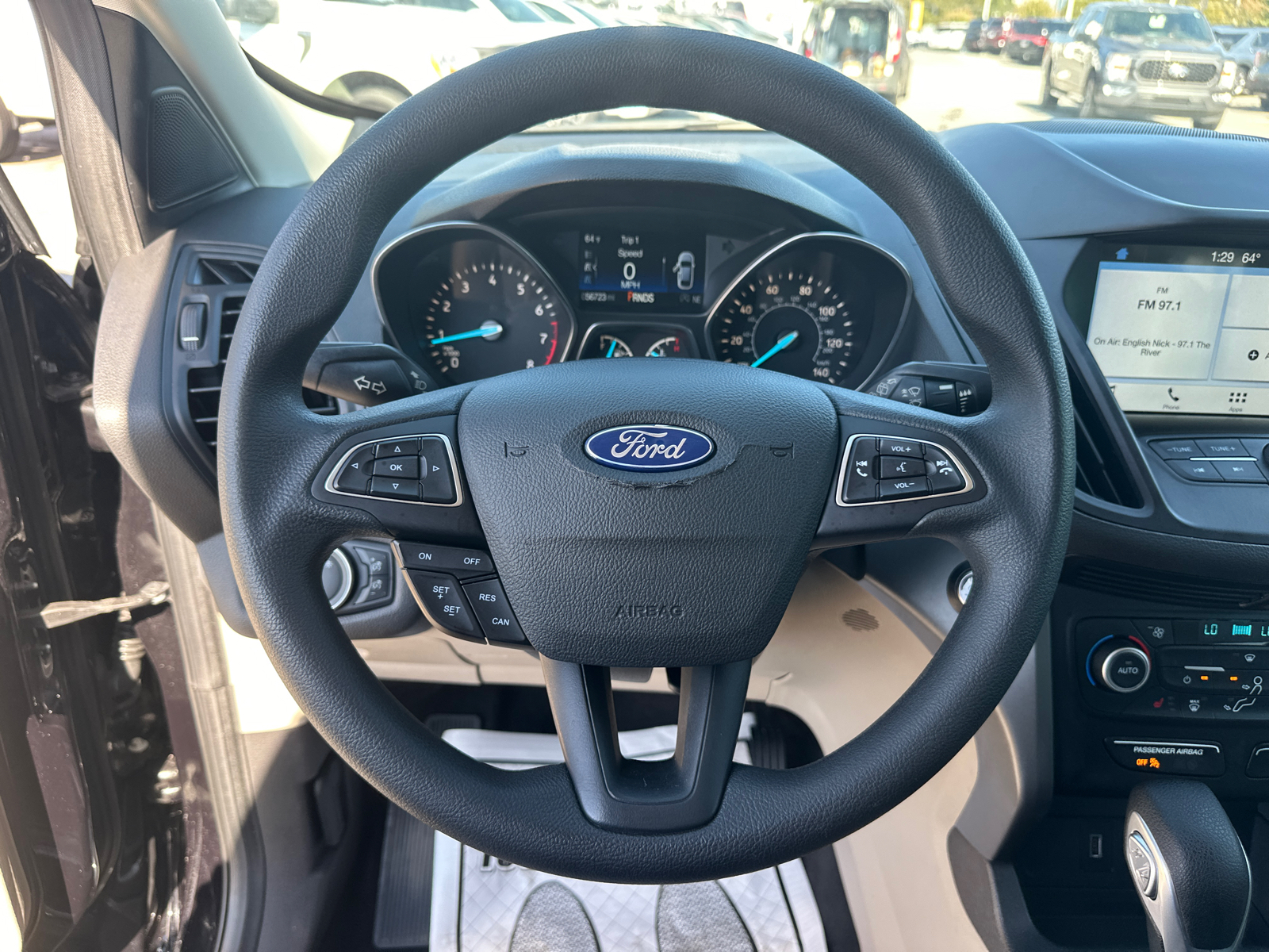 2019 Ford Escape SE 23