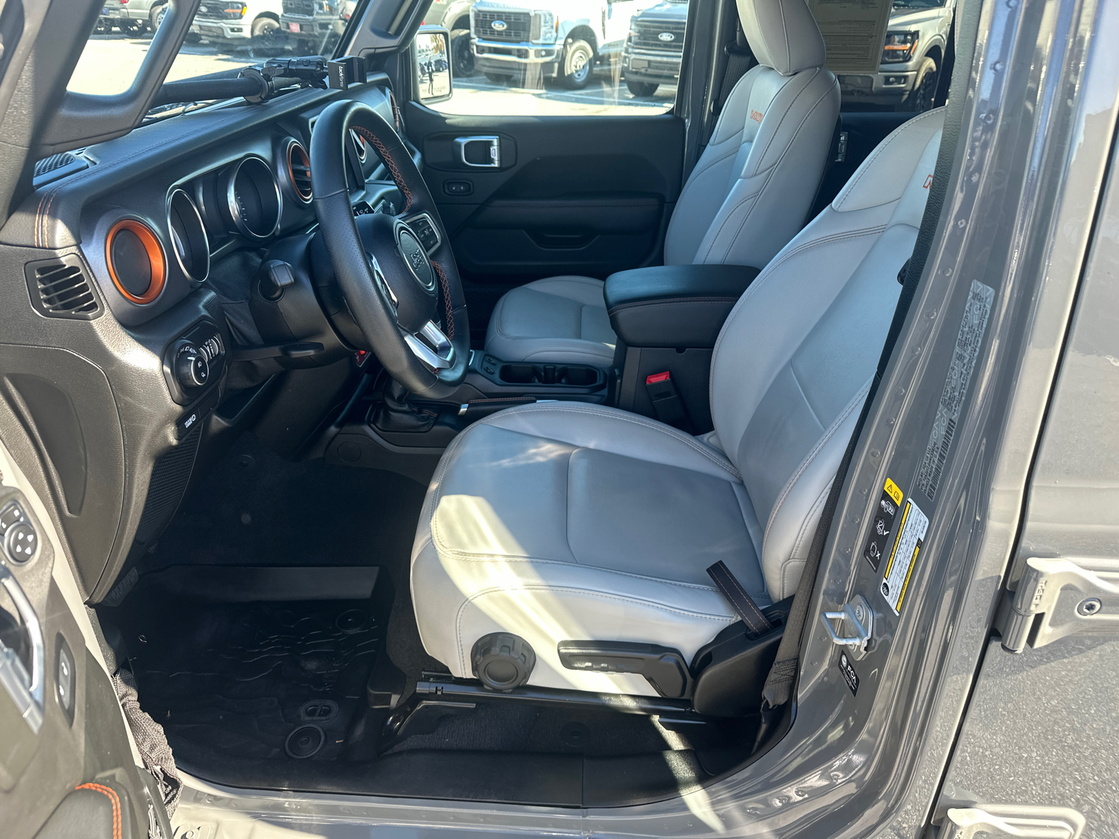 2021 Jeep Gladiator Mojave 9