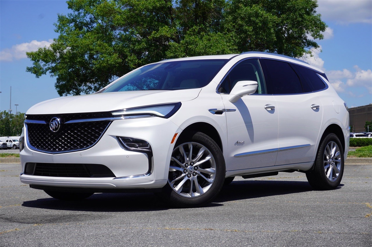 2023 Buick Enclave Avenir 2