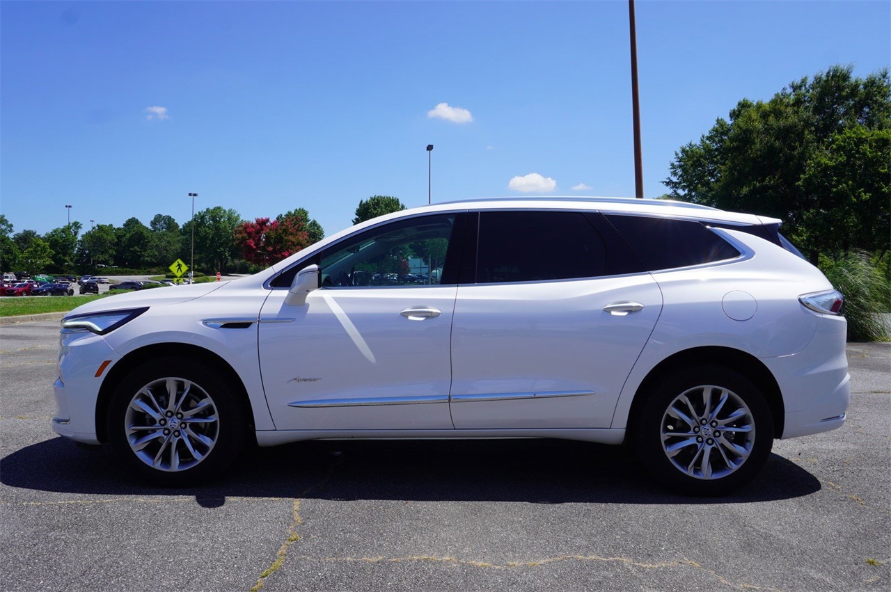 2023 Buick Enclave Avenir 23