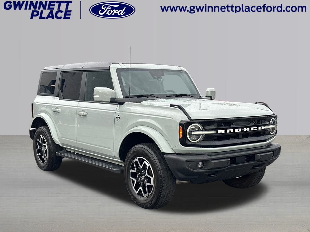 2023 Ford Bronco Outer Banks 3