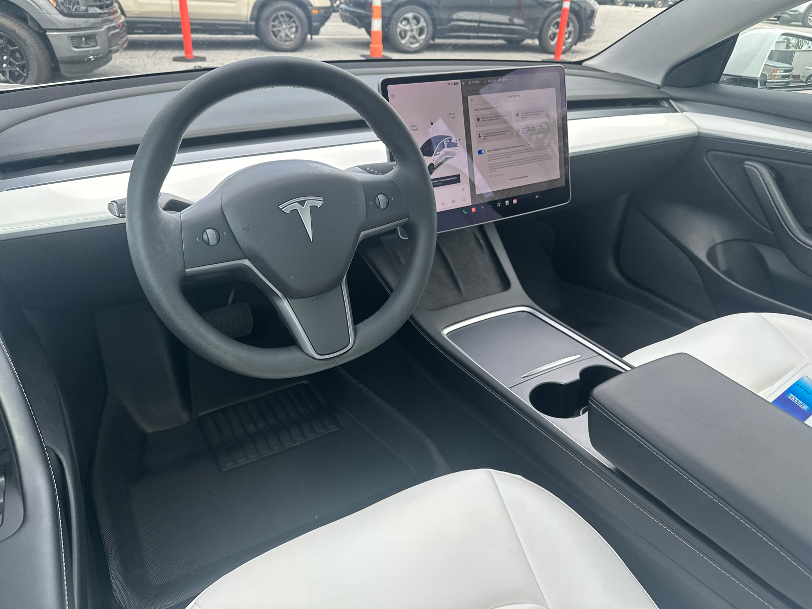 2021 Tesla Model 3 Standard Range Plus 23