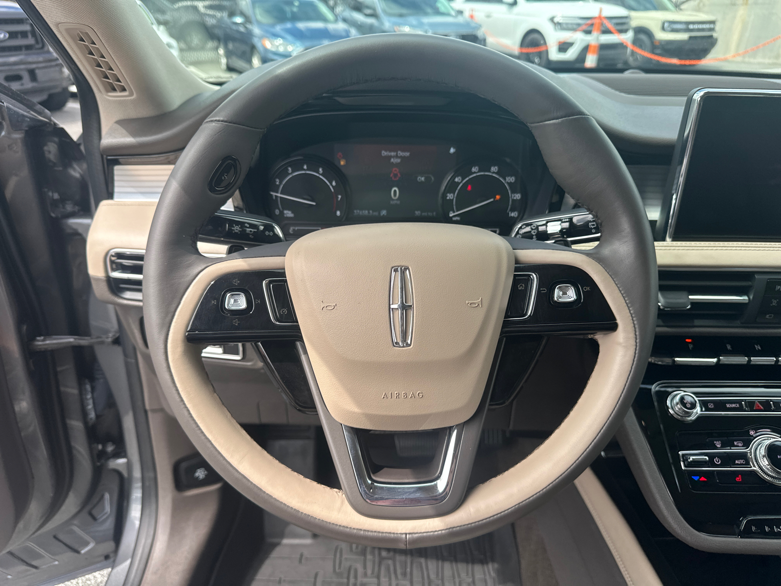 2021 Lincoln Corsair Standard 24