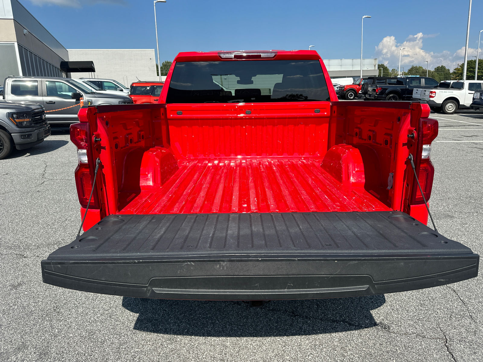 2022 Chevrolet Silverado 1500 RST 18