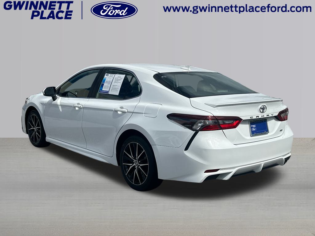 2022 Toyota Camry SE 7