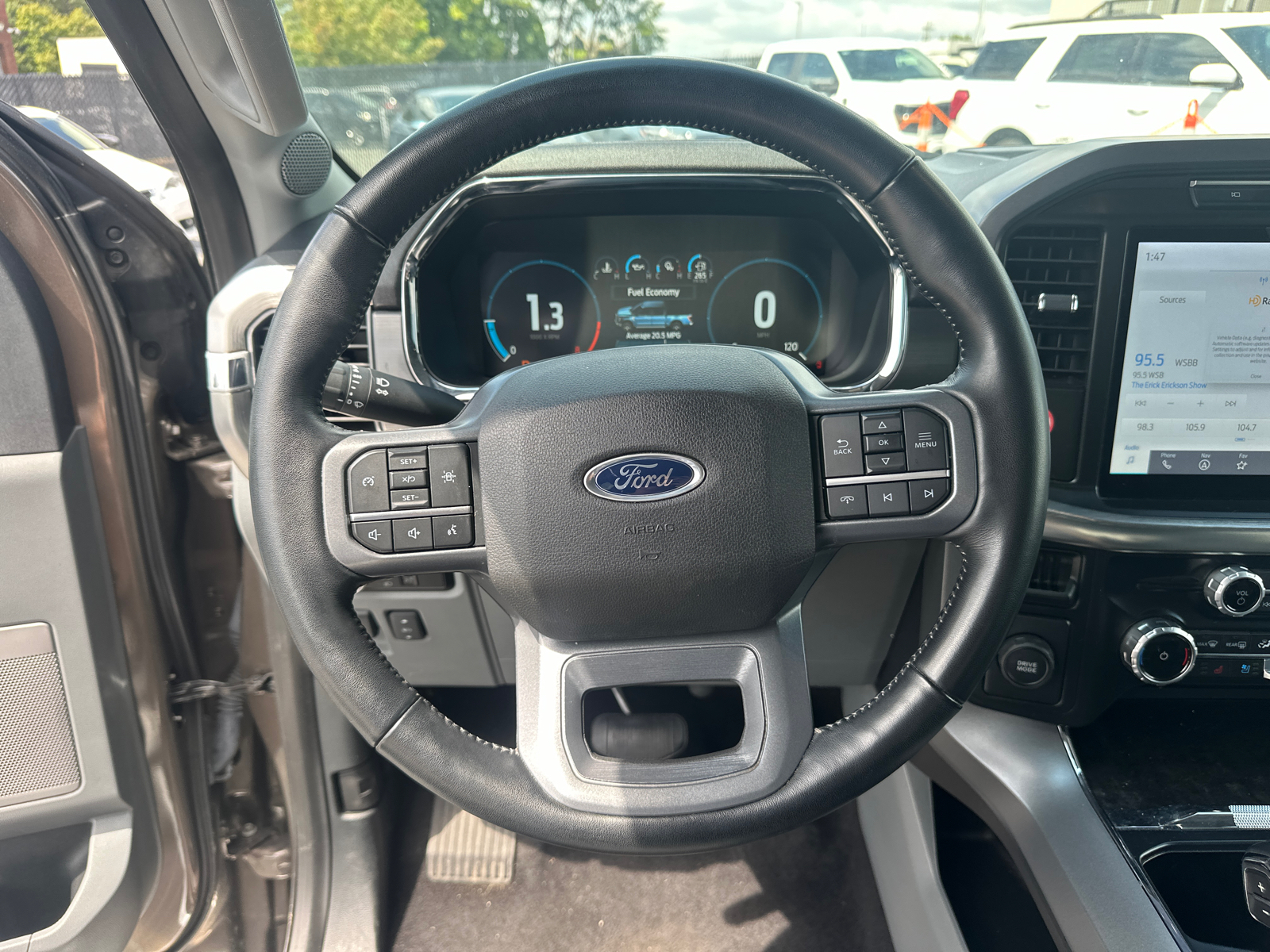 2023 Ford F-150 Lariat 23