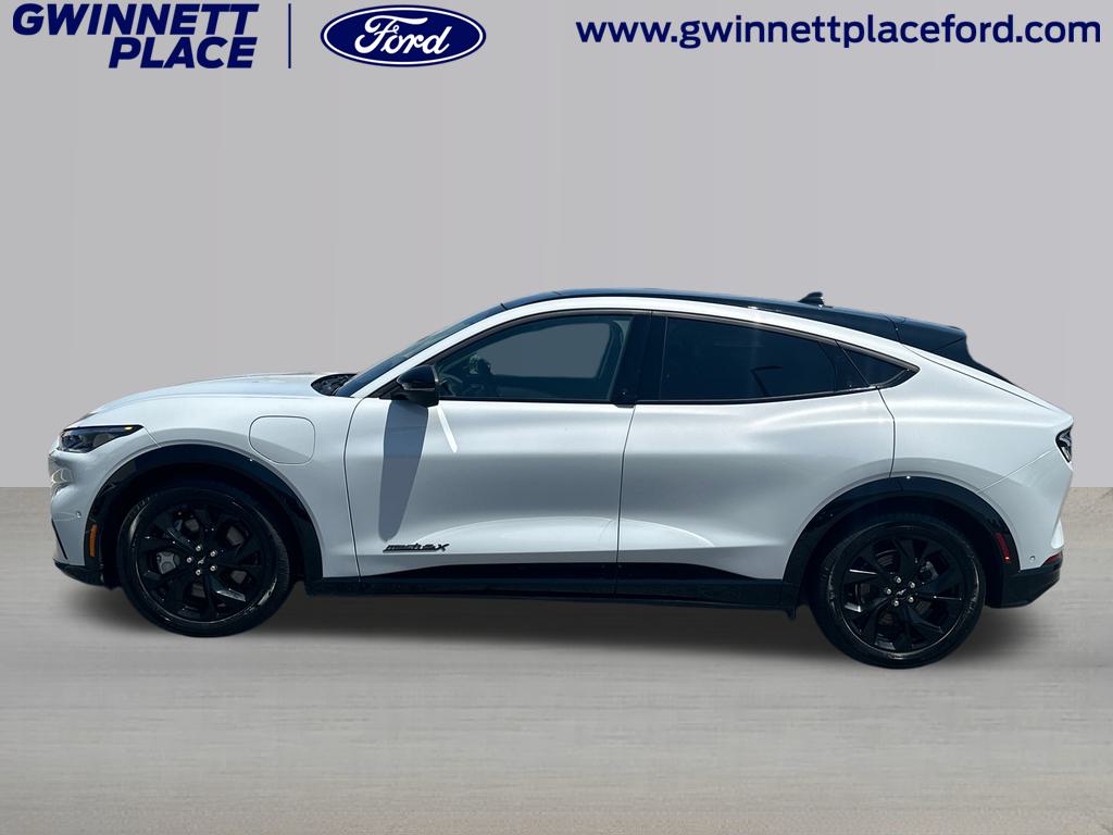 2023 Ford Mustang Mach-E Premium 8