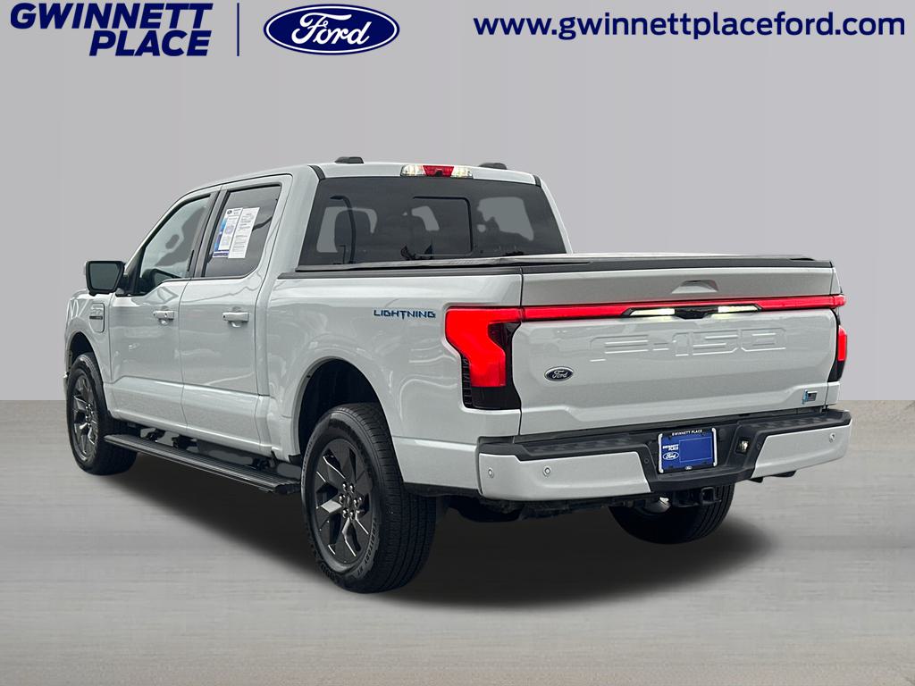 2023 Ford F-150 Lightning Lariat 7