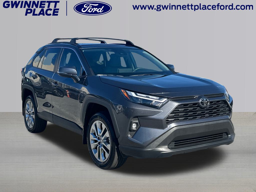 2024 Toyota RAV4 XLE Premium 3