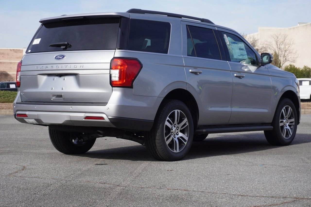 2024 Ford Expedition XLT 28