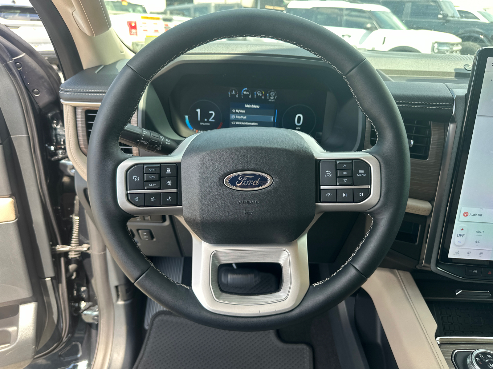 2024 Ford Expedition Limited 24