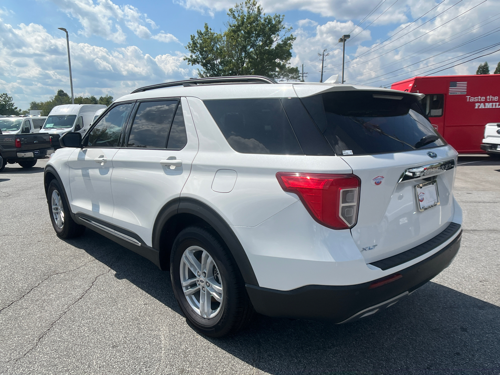 2024 Ford Explorer XLT 9