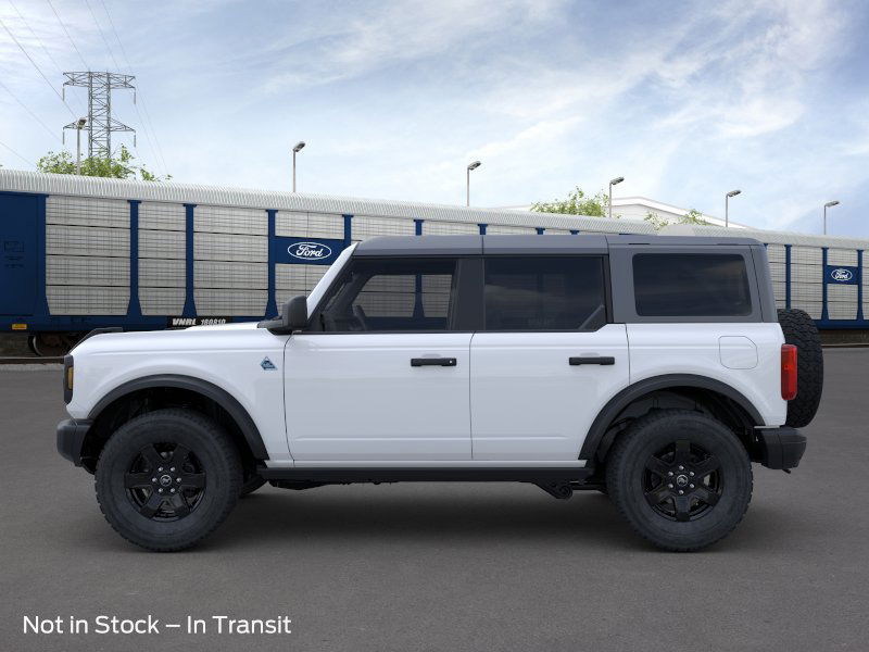 2024 Ford Bronco Black Diamond 3