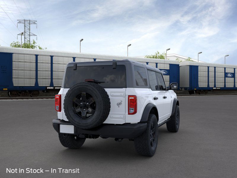 2024 Ford Bronco Black Diamond 8