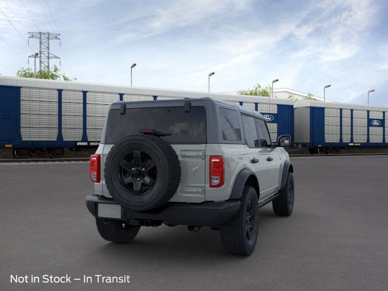 2024 Ford Bronco Black Diamond 8