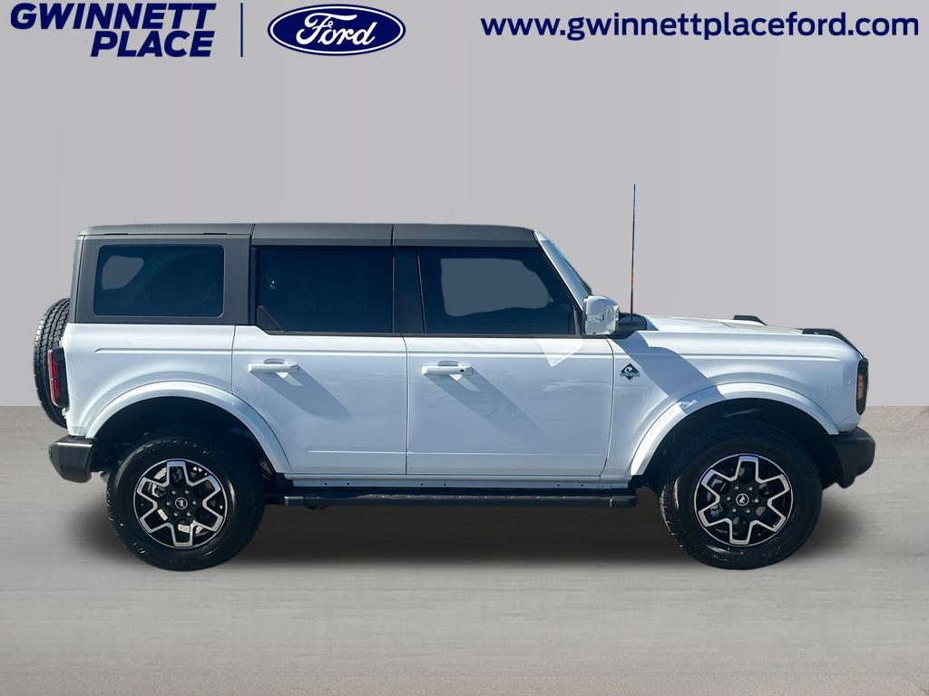 2024 Ford Bronco Outer Banks 4